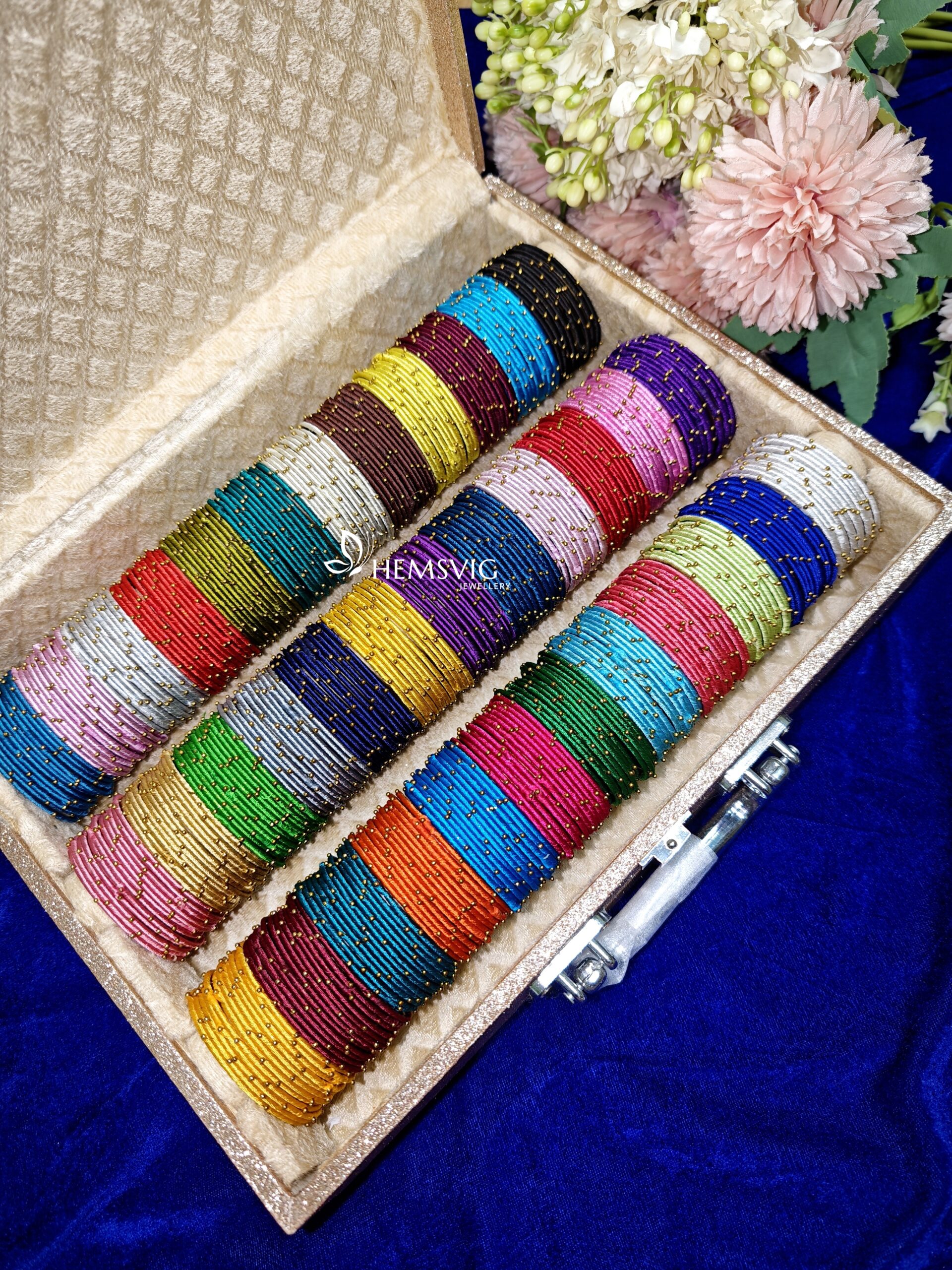 36 Dozen Metal Thread Bangles - Image 3