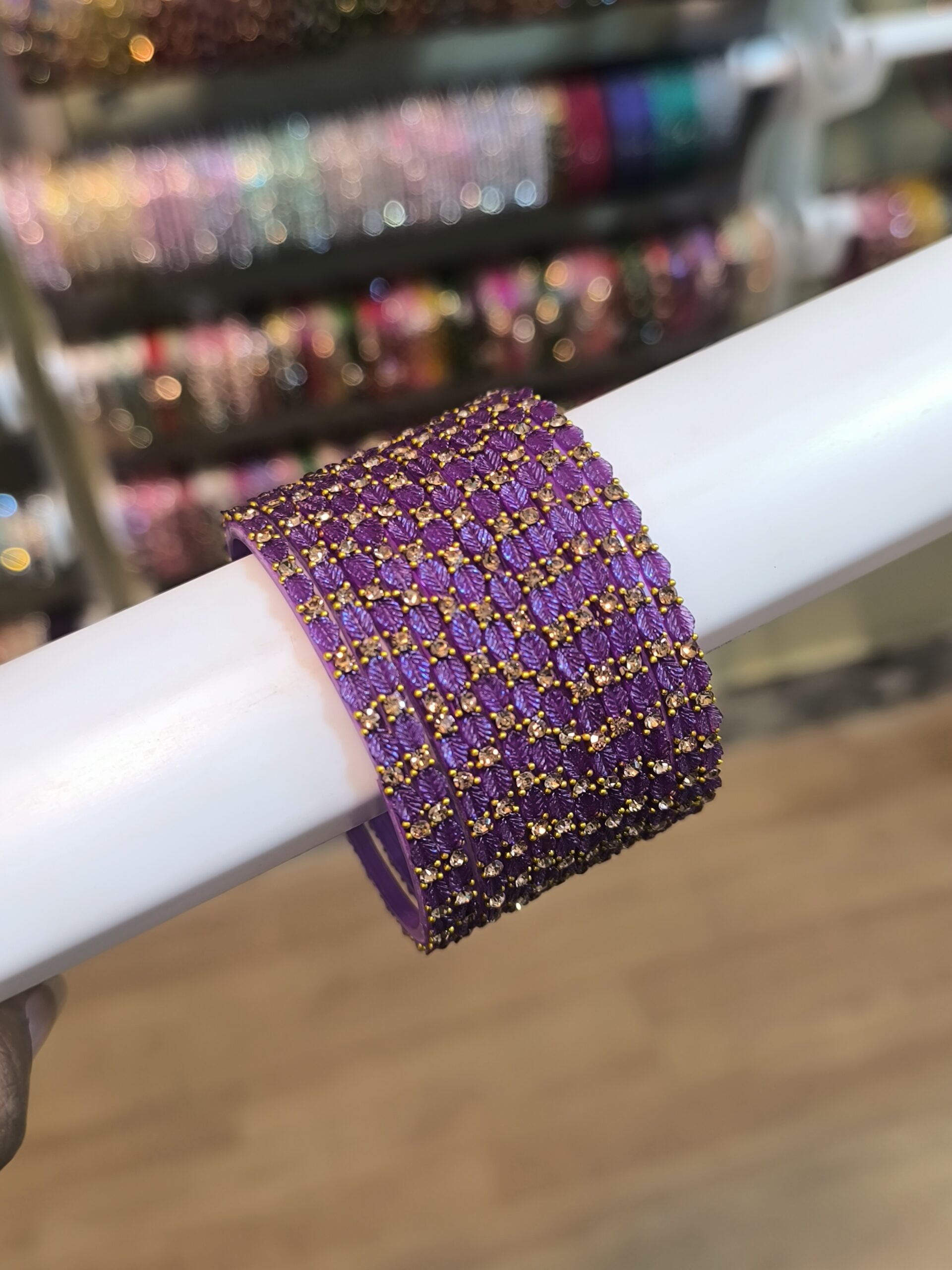 Leaf Elegance Glass Bangles | 12 pcs Set - Image 4