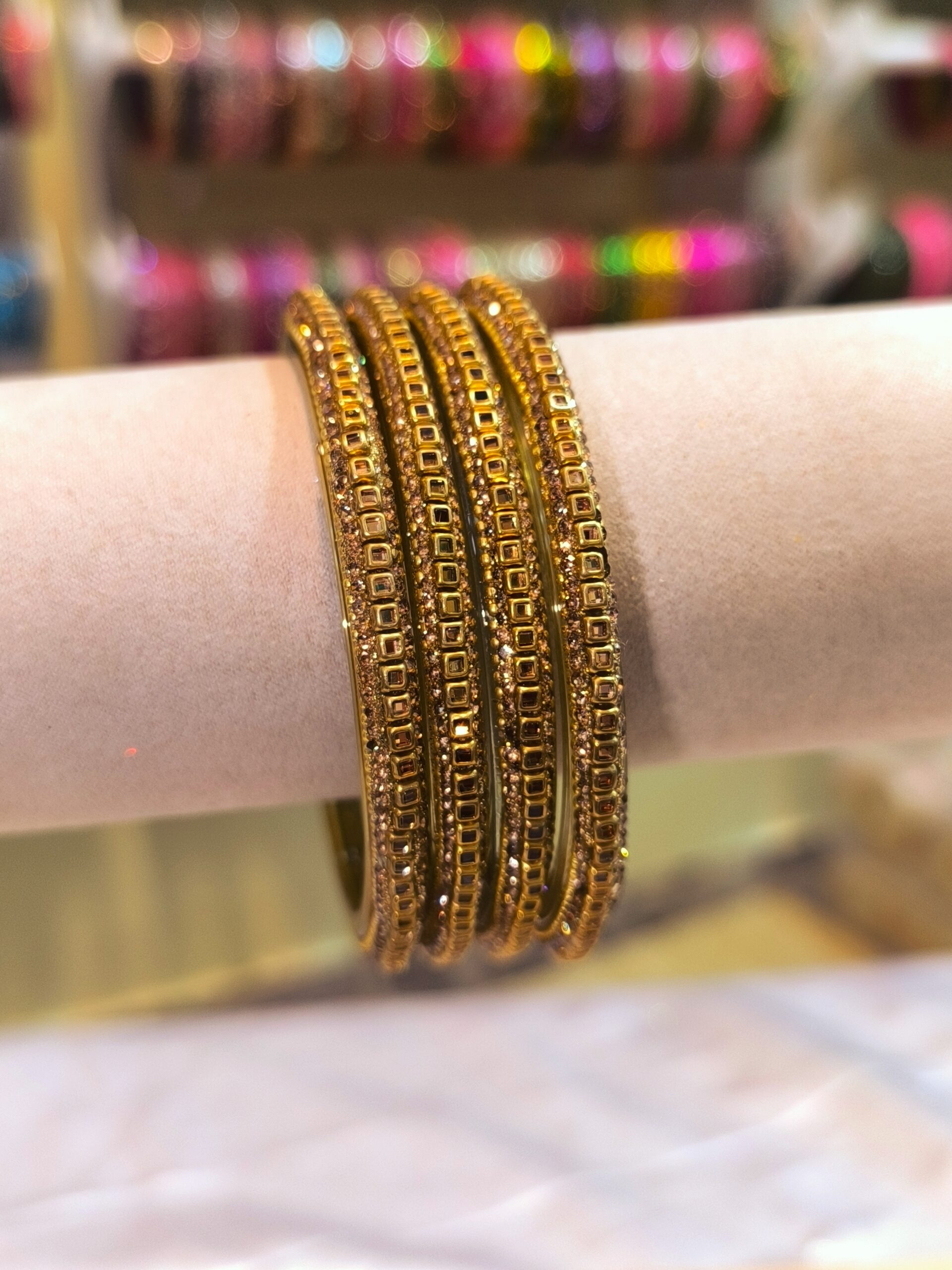 Royal Grid Glass Bangles-4 pcs